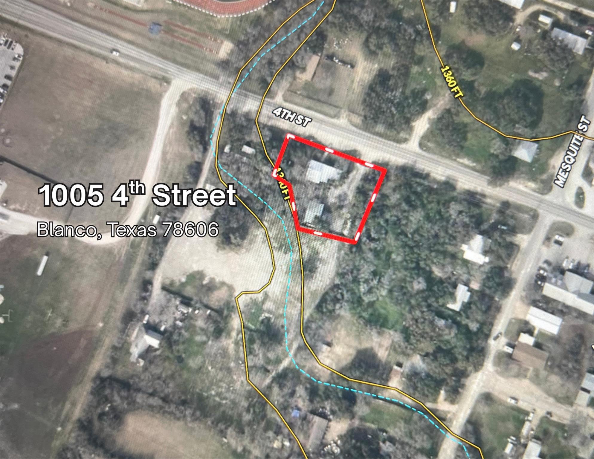 1005 4th St, Blanco, TX 78606