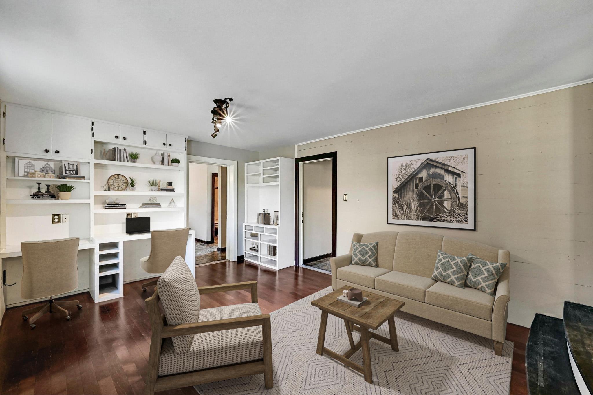 1005 4th St, Blanco, TX 78606