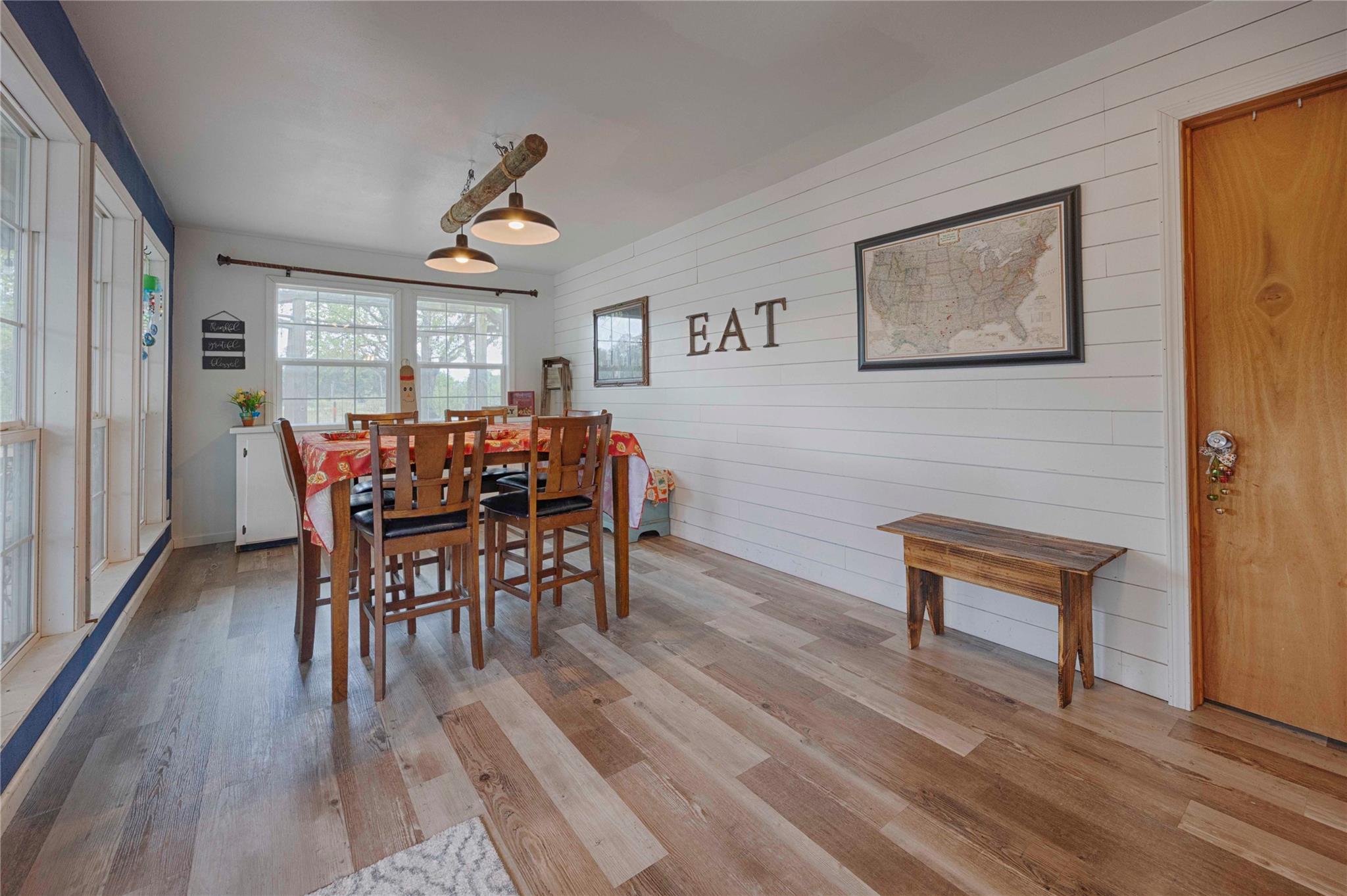 371 County Road 146, Hallettsville, TX 77964