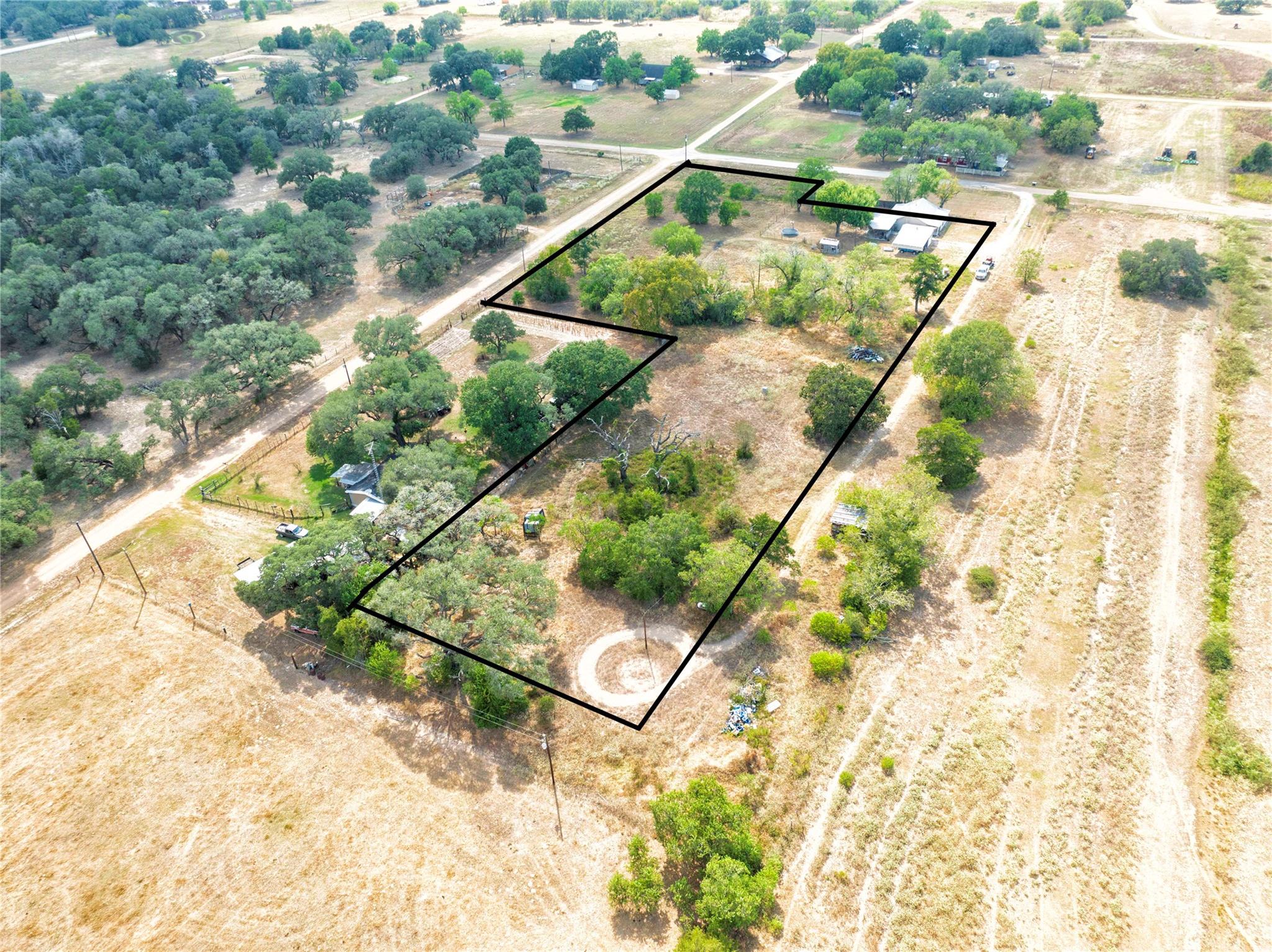 371 County Road 146, Hallettsville, TX 77964