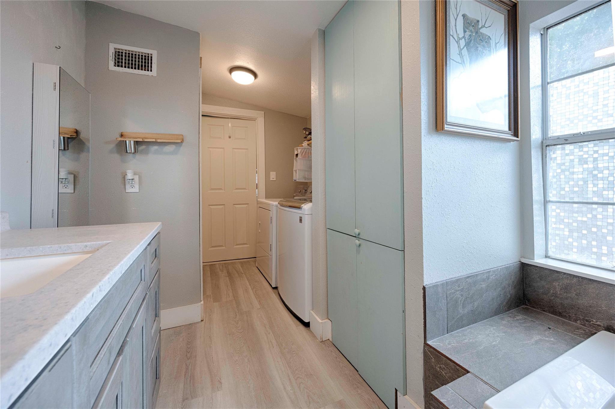 371 County Road 146, Hallettsville, TX 77964