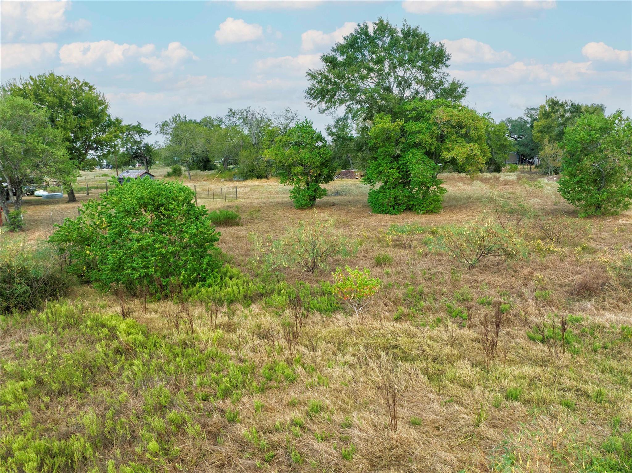371 County Road 146, Hallettsville, TX 77964