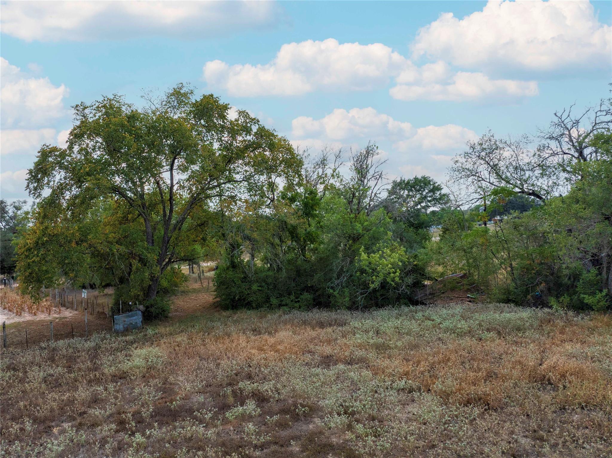 371 County Road 146, Hallettsville, TX 77964