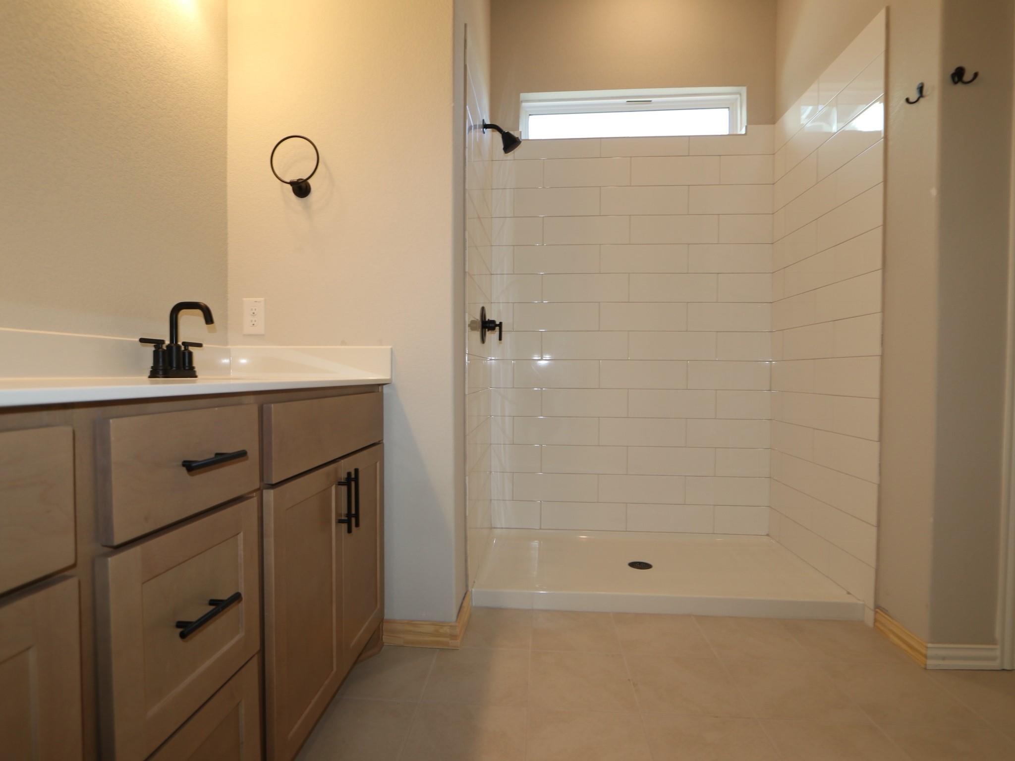 247 Grayson Elm Pass, Dripping Springs, TX 78620