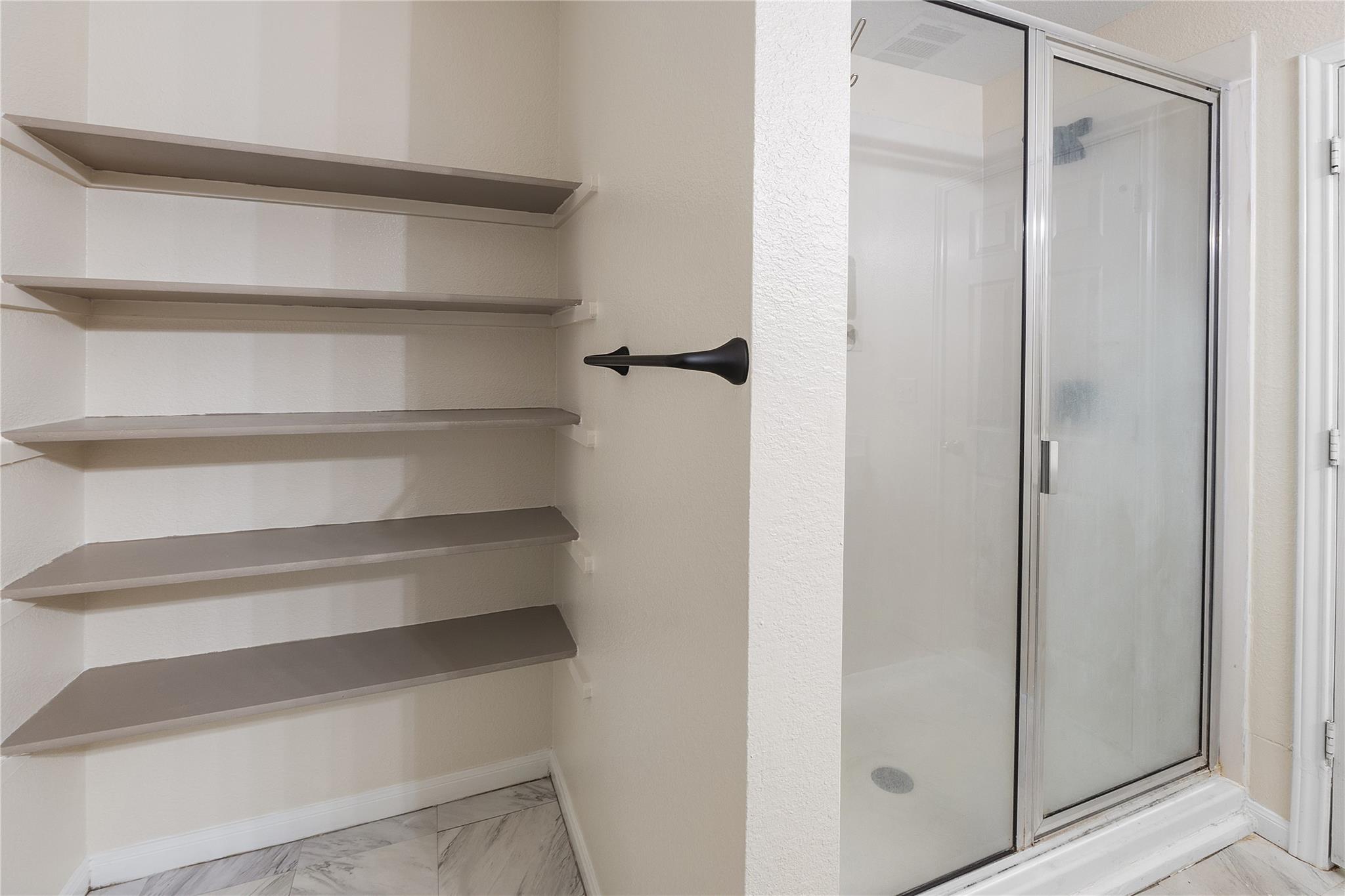 18436 Weatherby Ln, Elgin, TX 78621