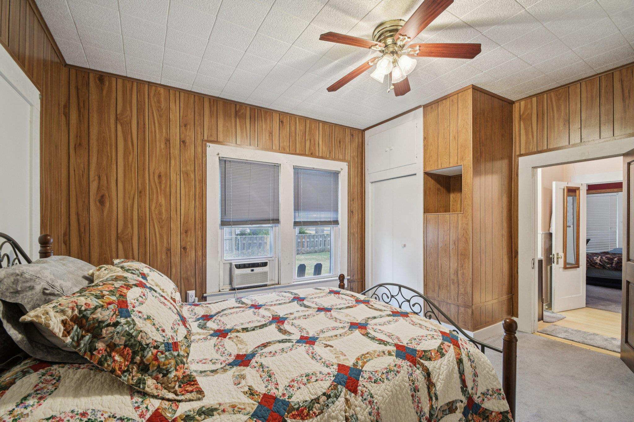 611 N Main St, Elgin, TX 78621