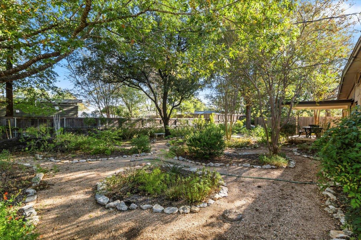 3210 Bruce Dr, Austin, TX 78735