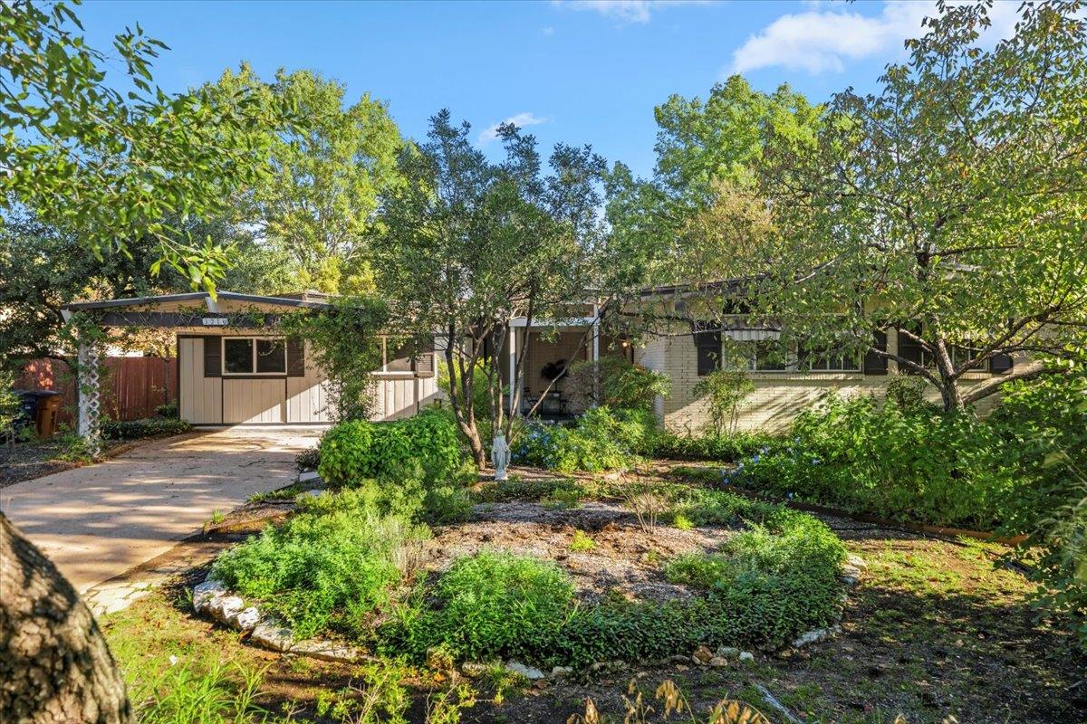3210 Bruce Dr, Austin, TX 78735