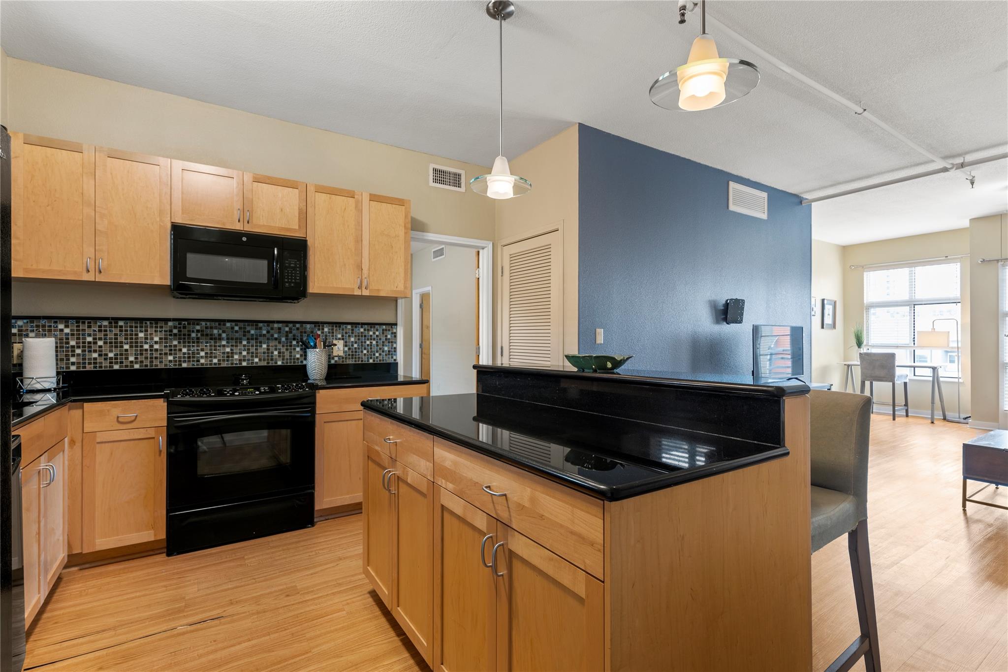 711 W 26th St # 706, Austin, TX 78705