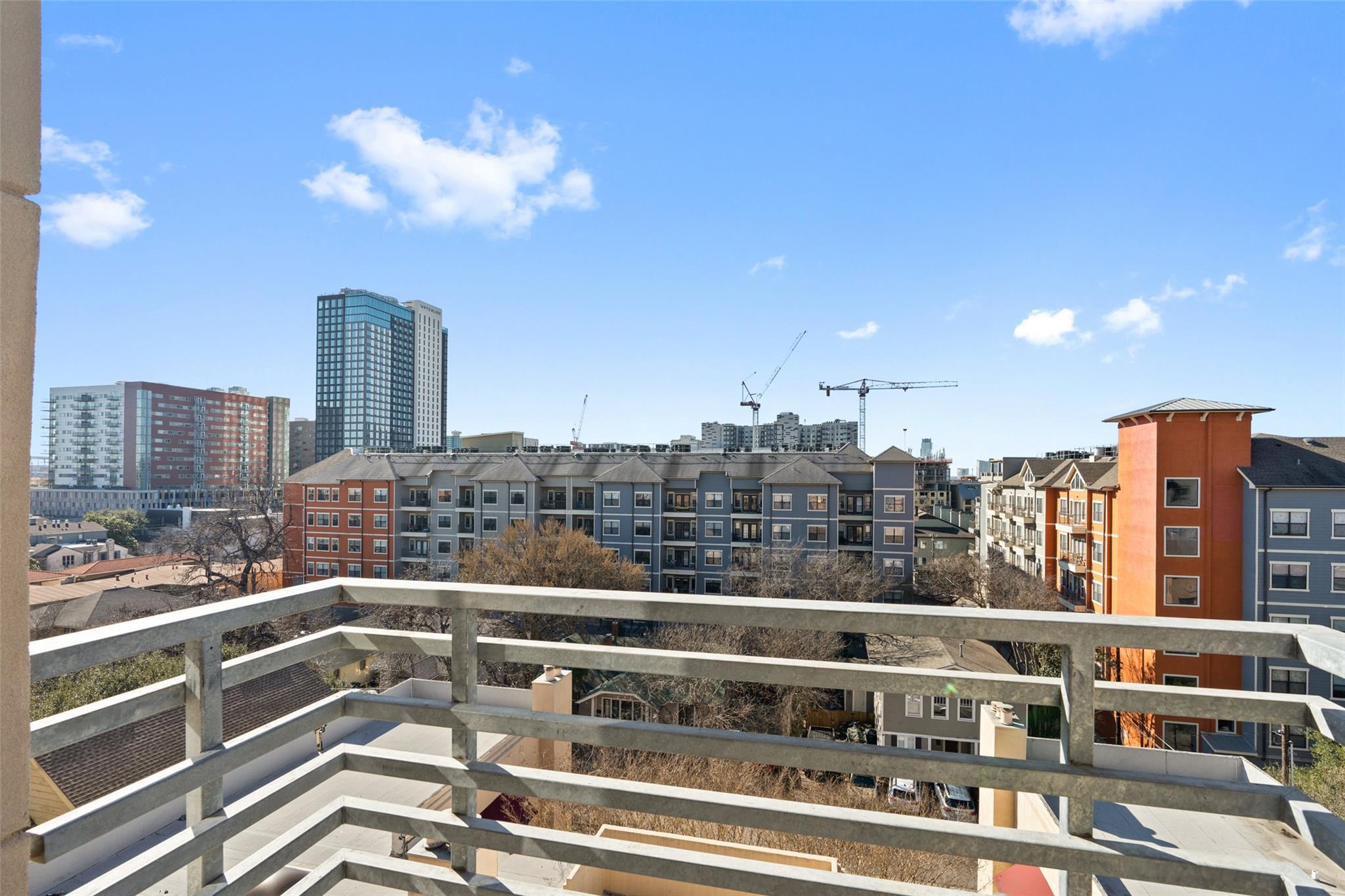 711 W 26th St # 706, Austin, TX 78705