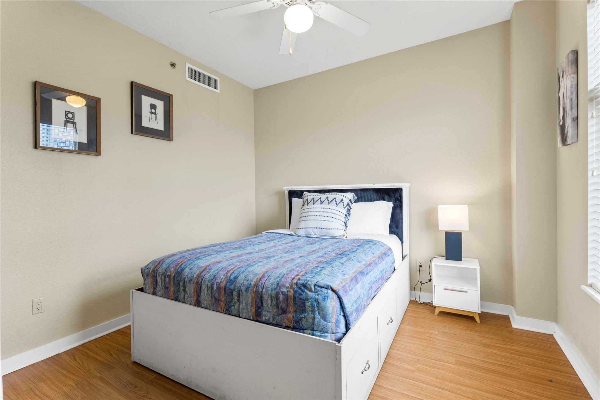 711 W 26th St # 706, Austin, TX 78705