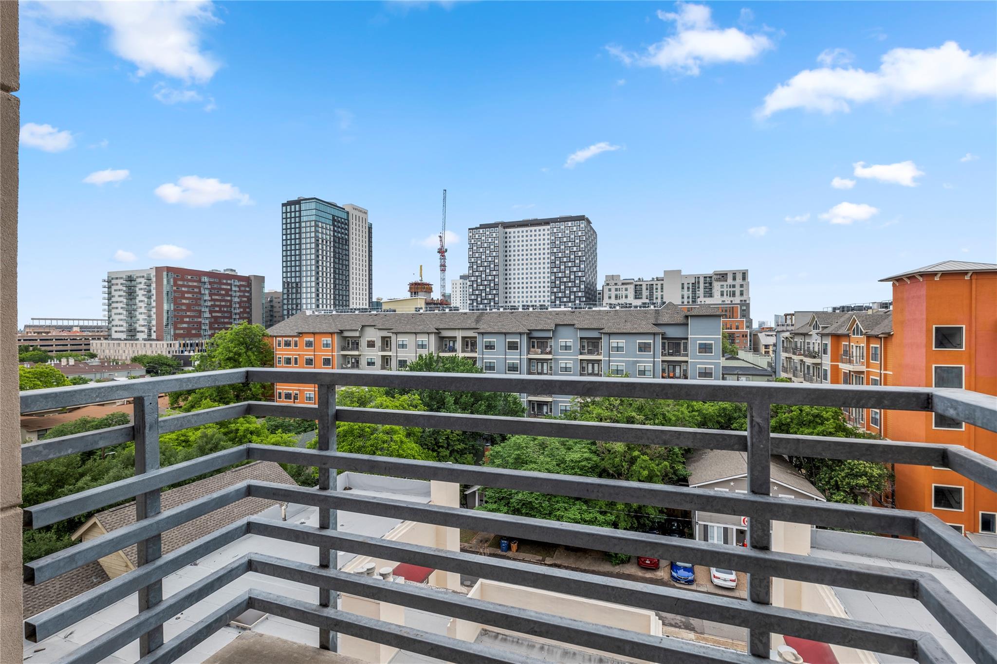 711 W 26th St # 706, Austin, TX 78705