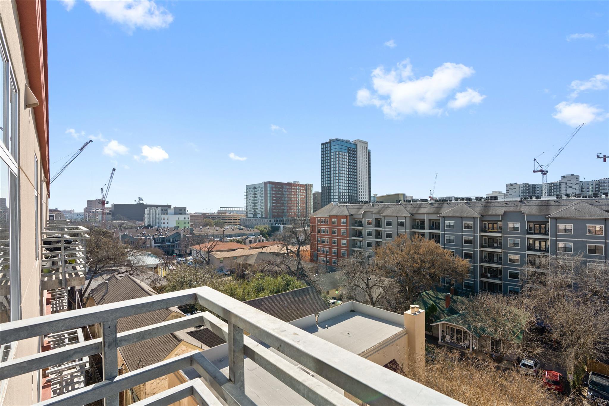 711 W 26th St # 706, Austin, TX 78705