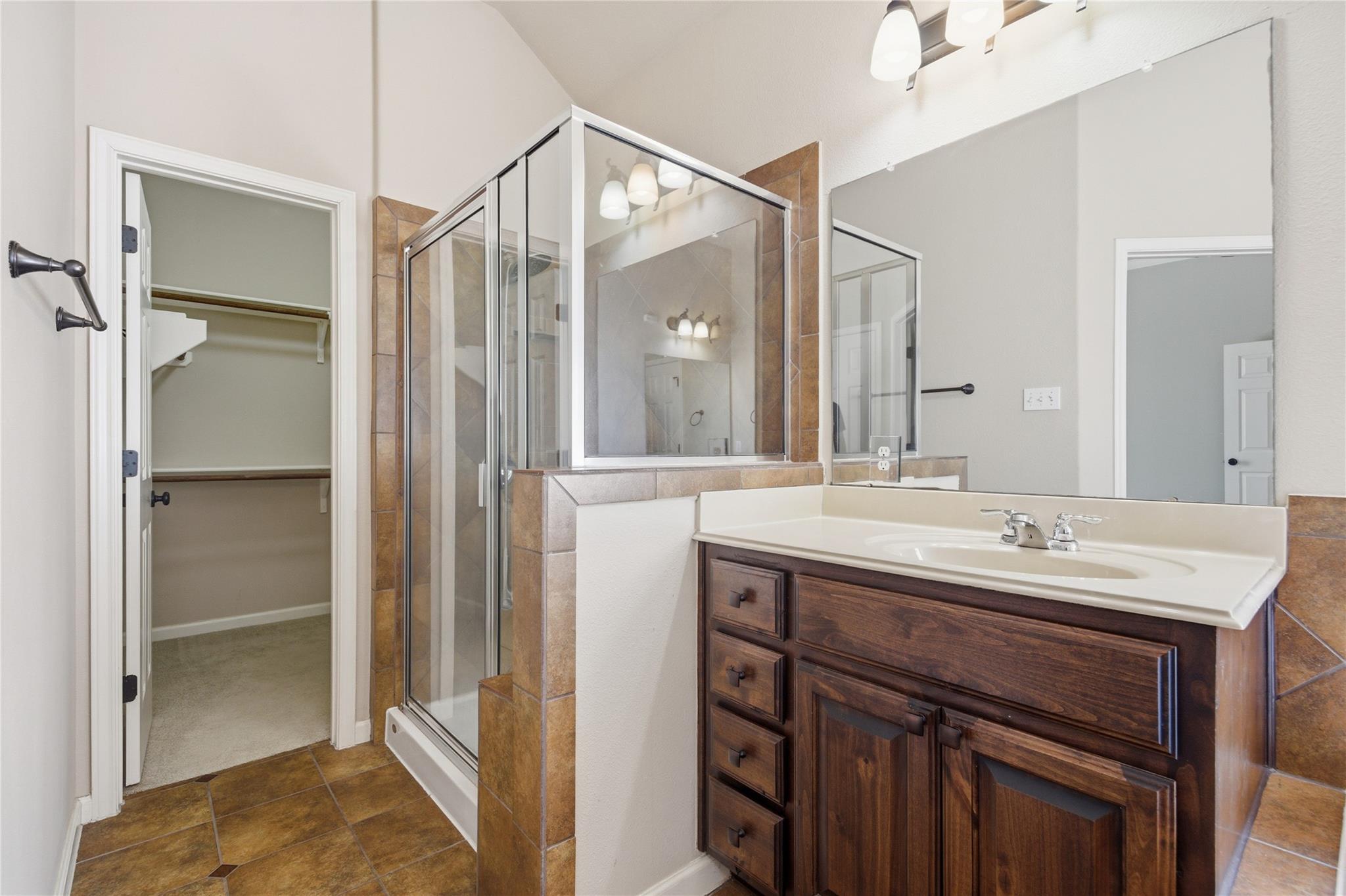 216 Great Circle Cv, Austin, TX 78717