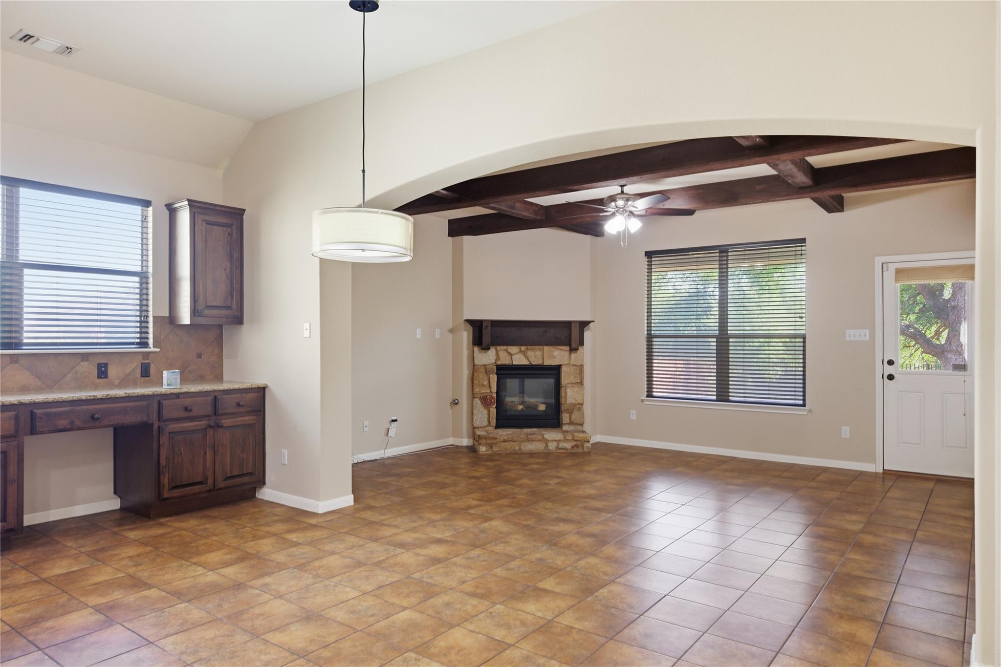 216 Great Circle Cv, Austin, TX 78717