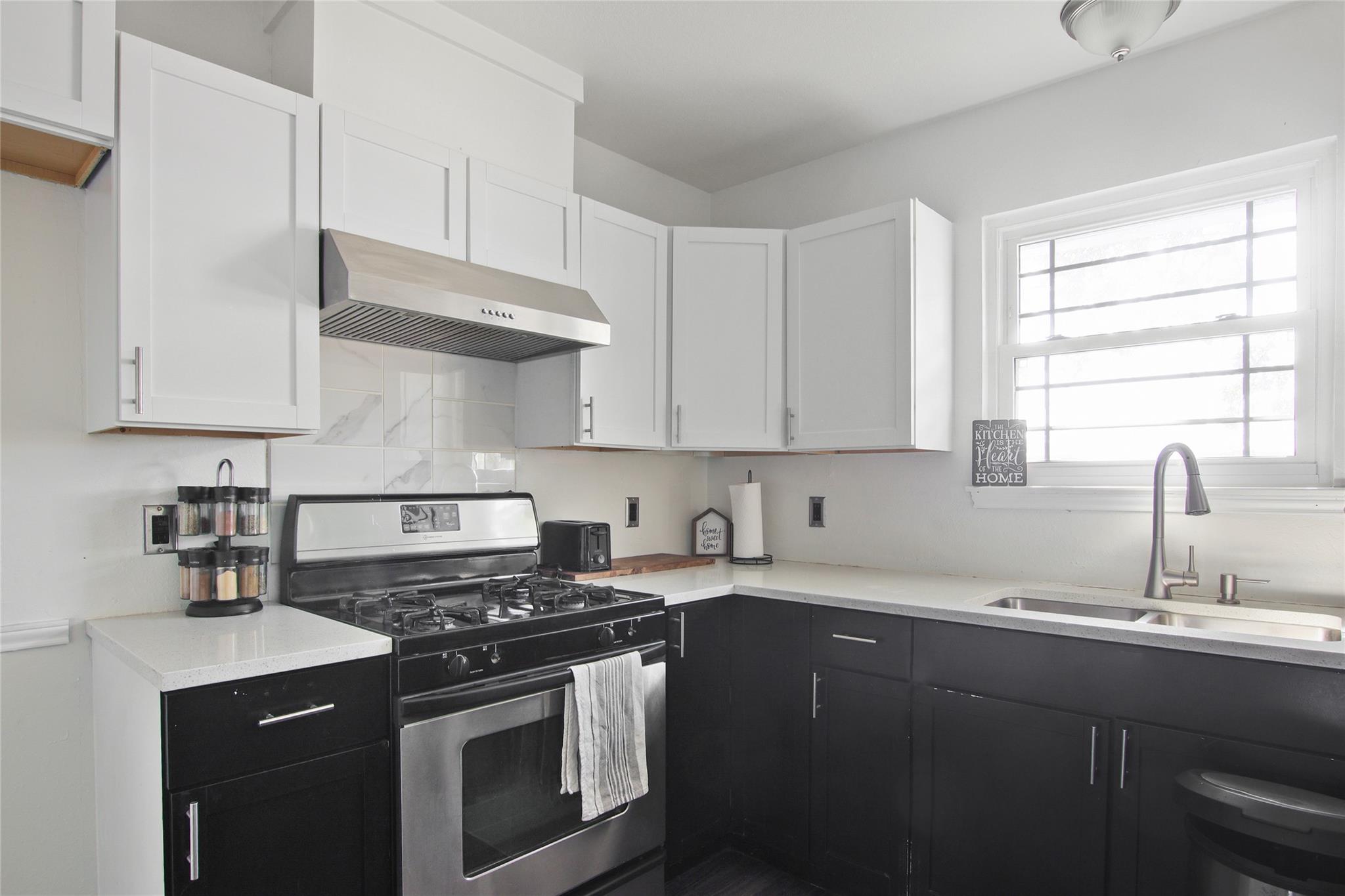 1712 Somerset Dr, Round Rock, TX 78681