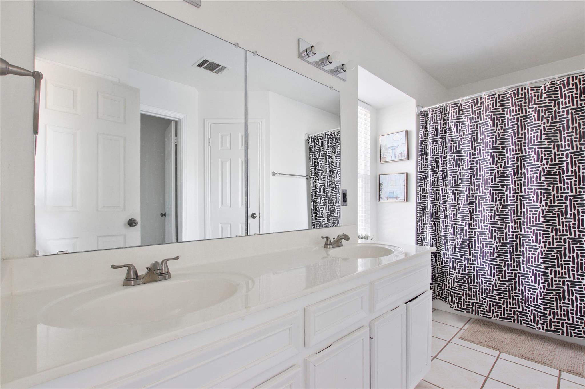 1712 Somerset Dr, Round Rock, TX 78681