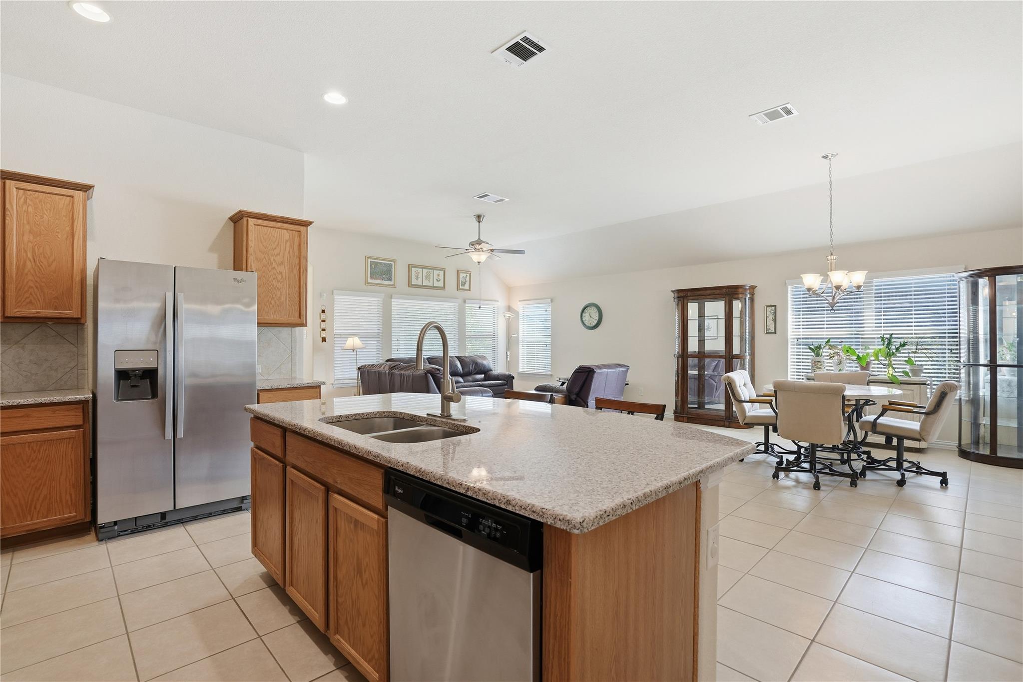 757 Oyster Crk, Buda, TX 78610