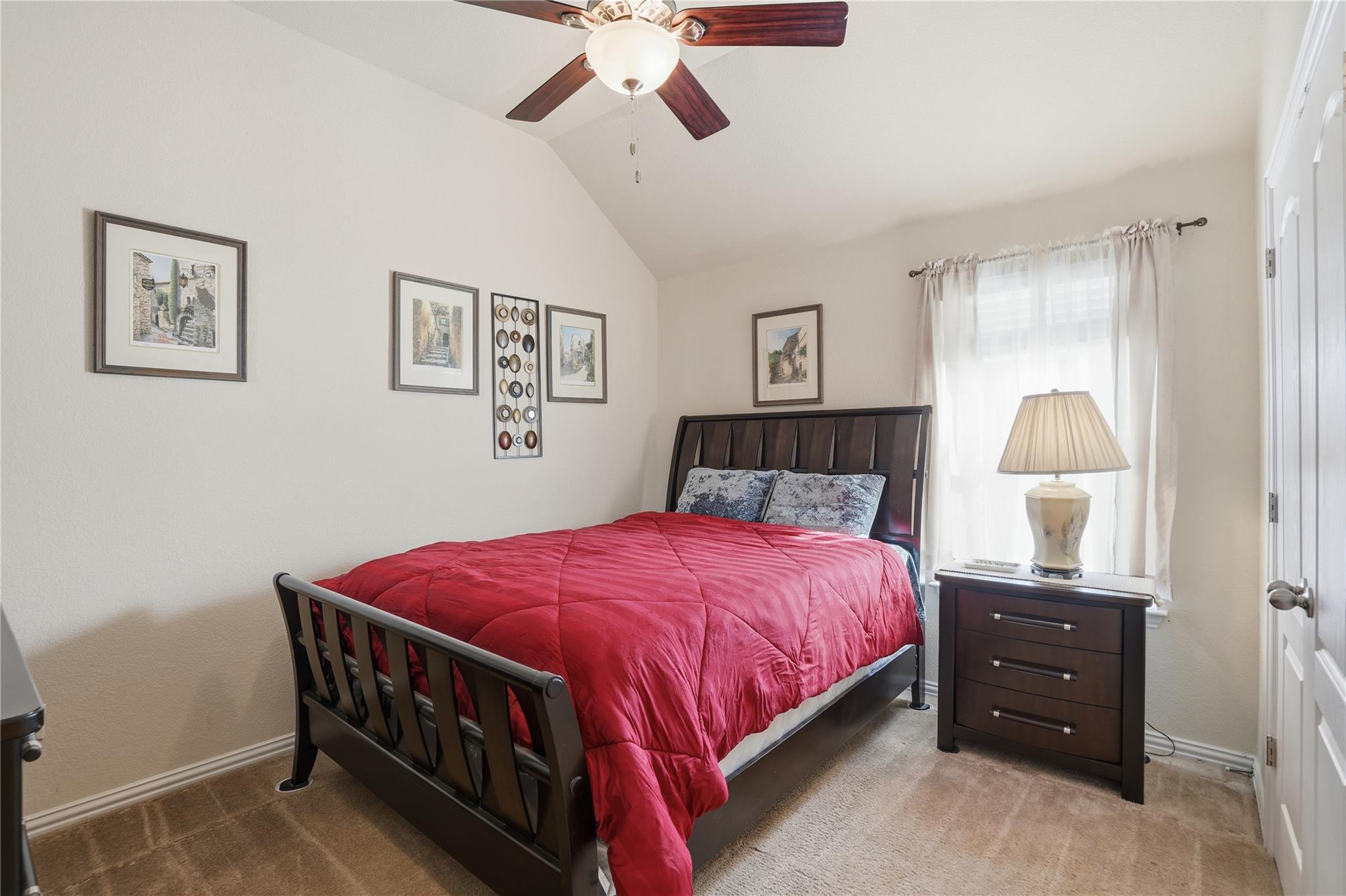 757 Oyster Crk, Buda, TX 78610