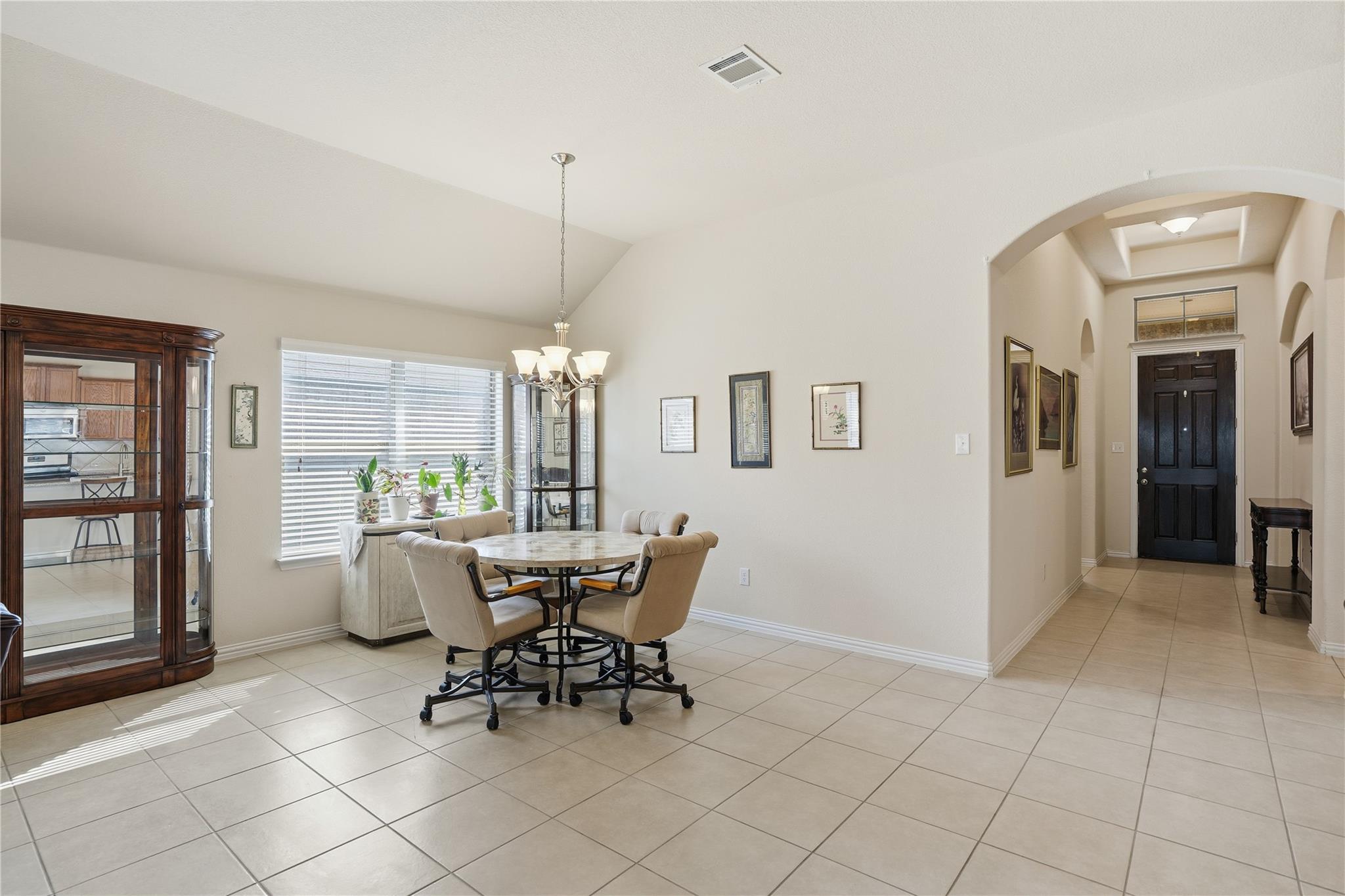 757 Oyster Crk, Buda, TX 78610