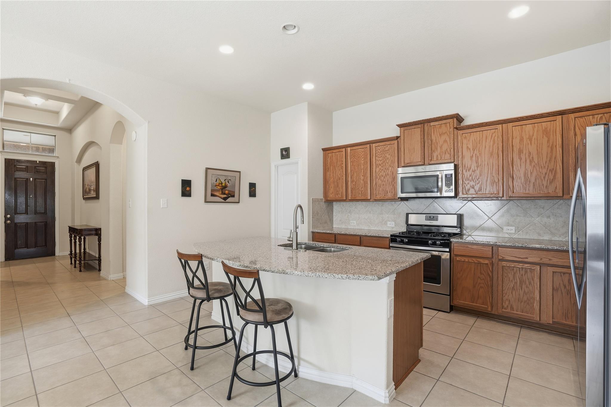 757 Oyster Crk, Buda, TX 78610