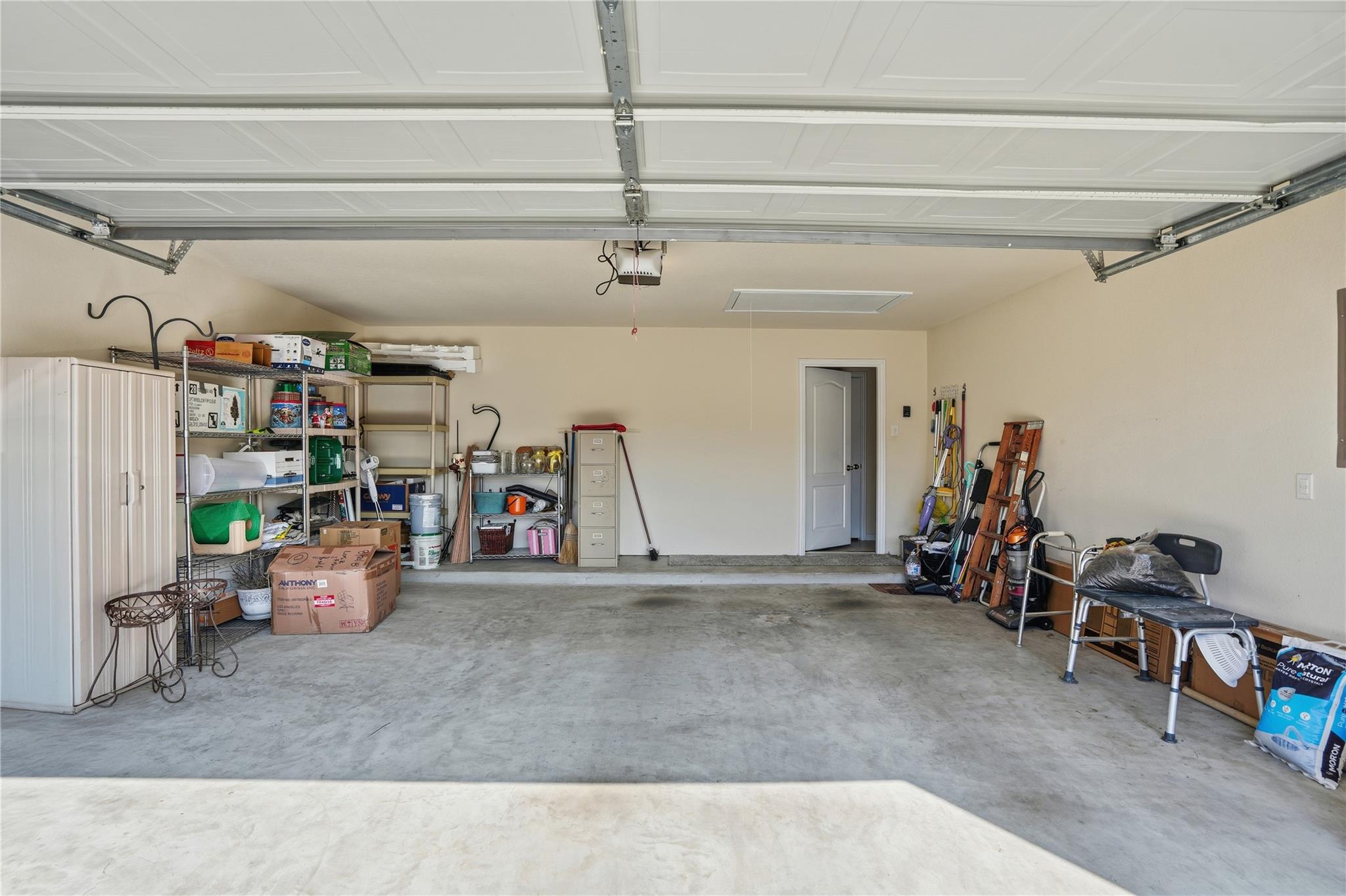 757 Oyster Crk, Buda, TX 78610