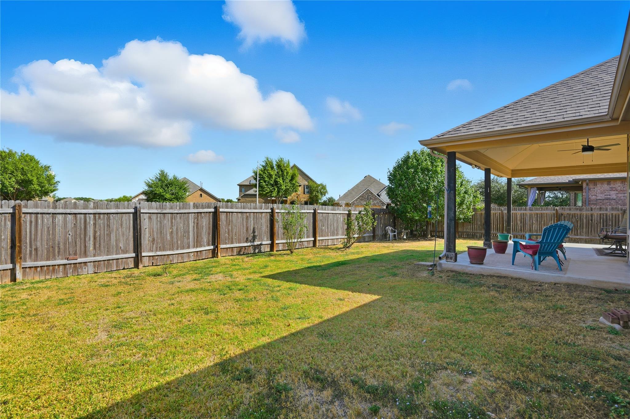 757 Oyster Crk, Buda, TX 78610