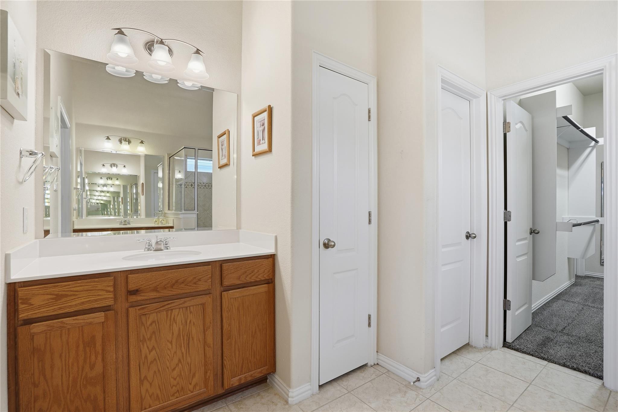 757 Oyster Crk, Buda, TX 78610