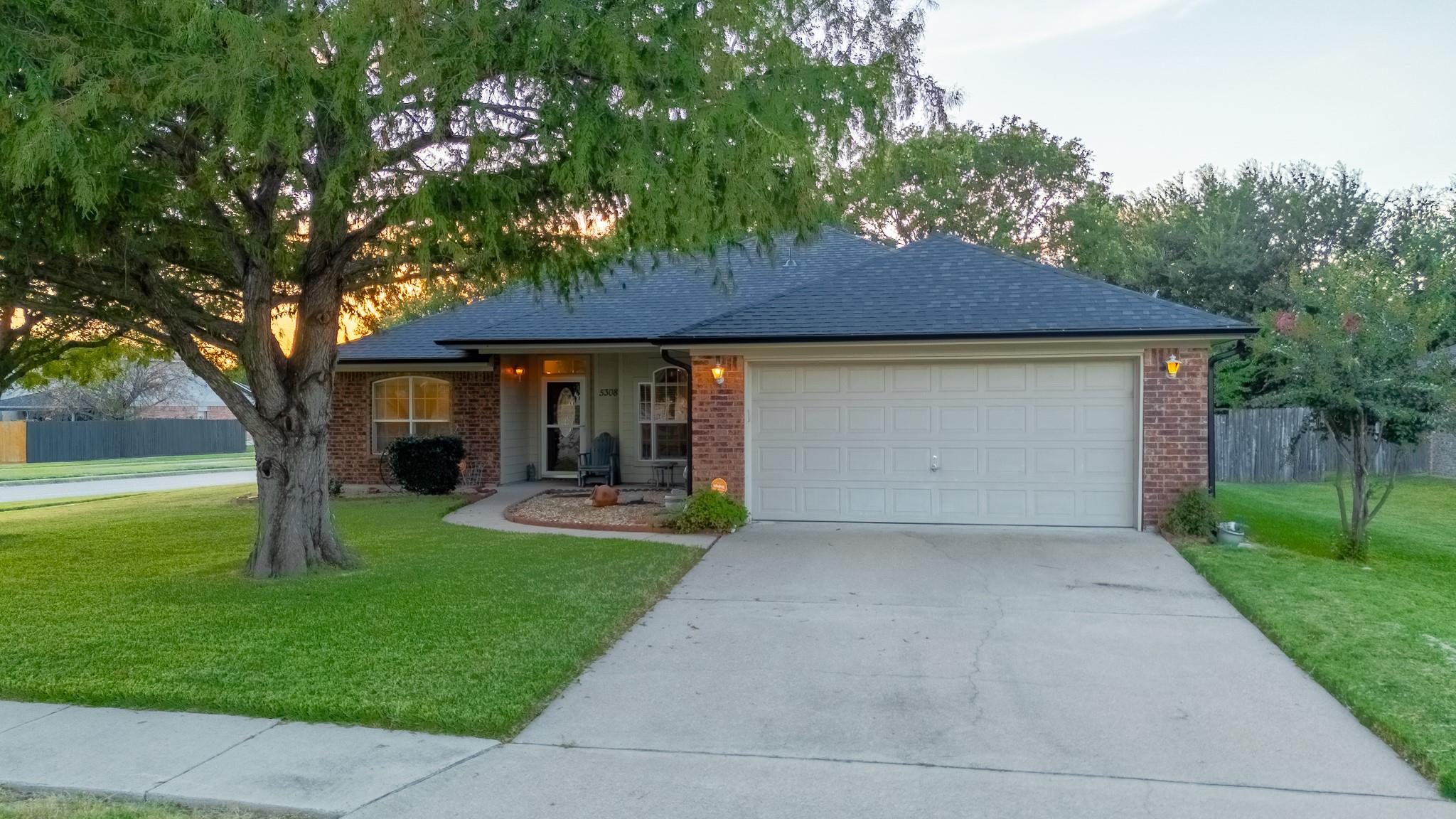 5308 Southern Crossing Dr, Temple, TX 76502
