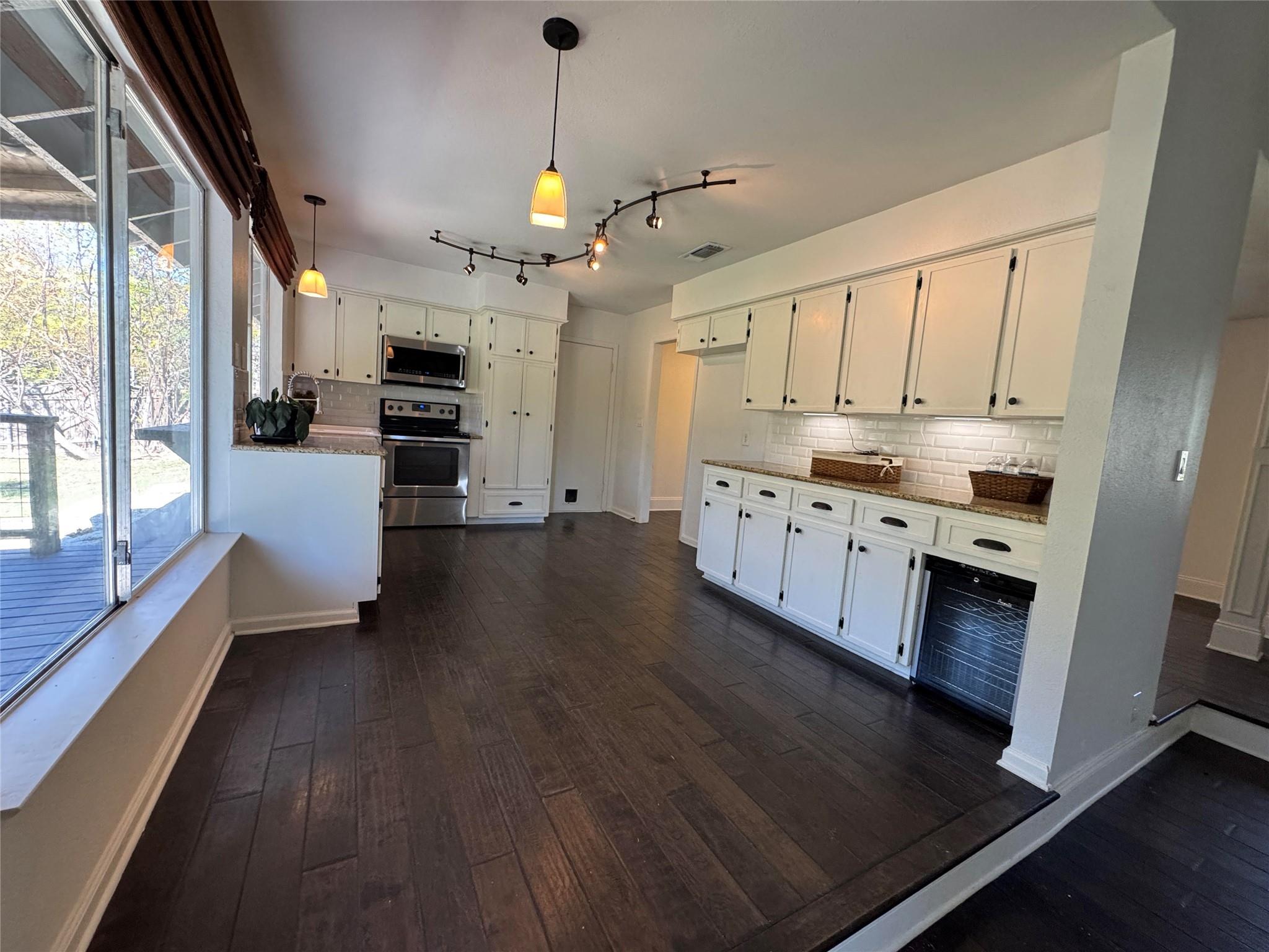 8806 El Rey Blvd, Austin, TX 78737