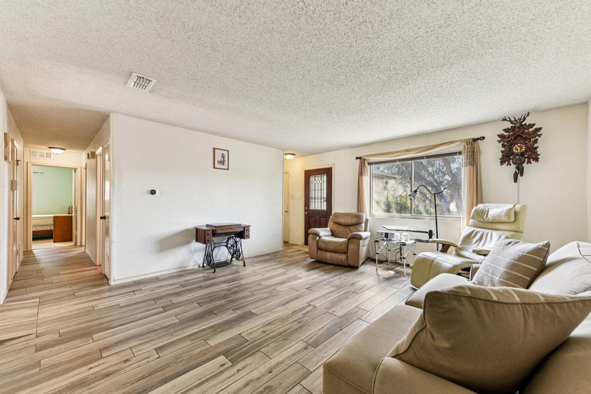 8318 Gallatin Dr, Austin, TX 78736