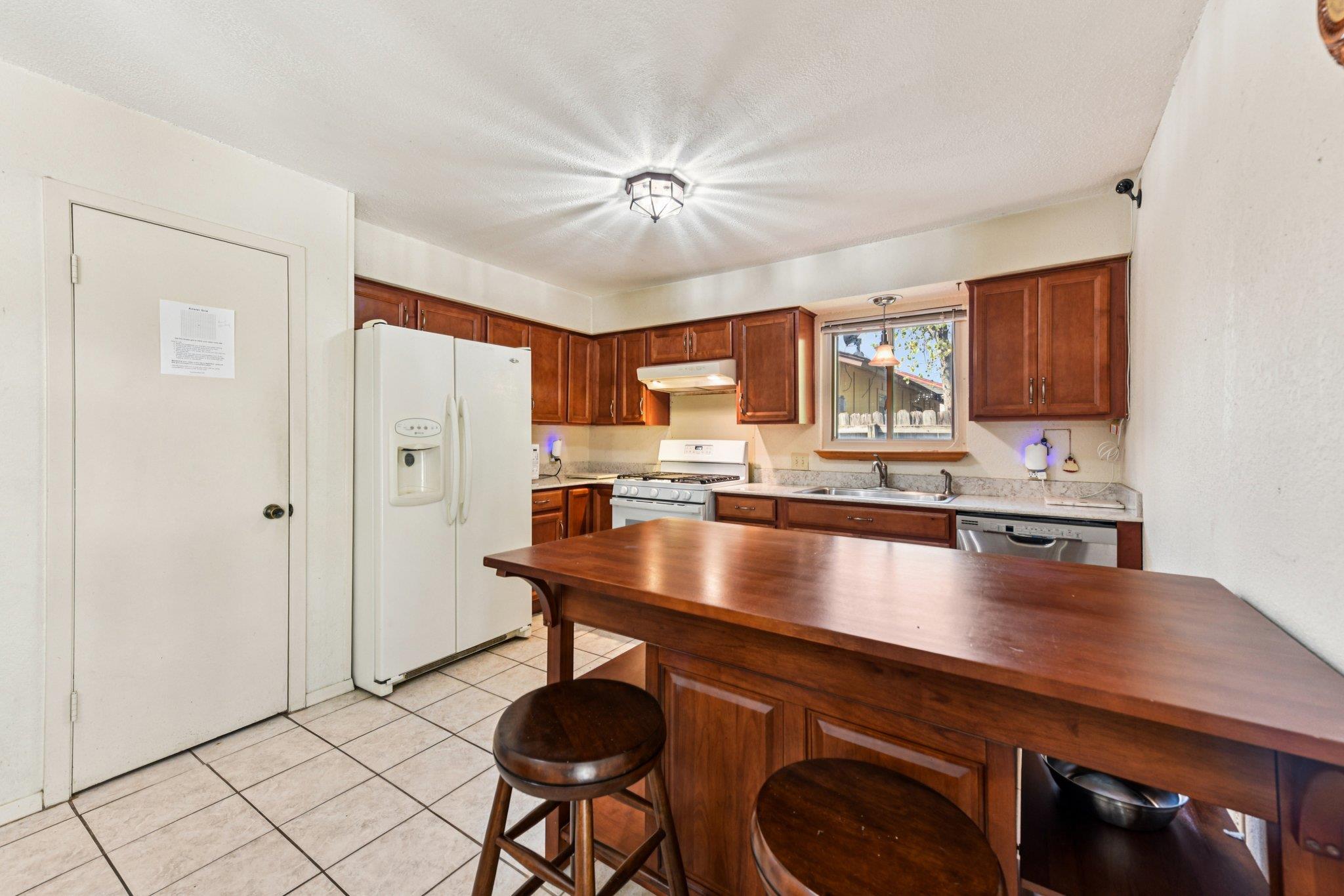 8318 Gallatin Dr, Austin, TX 78736