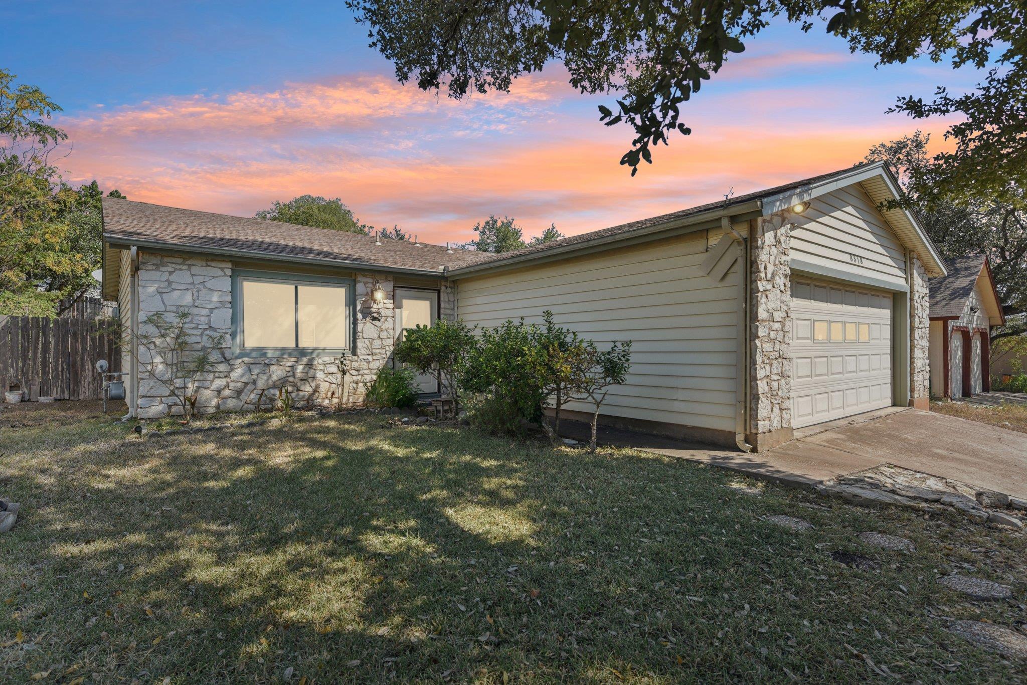 8318 Gallatin Dr, Austin, TX 78736