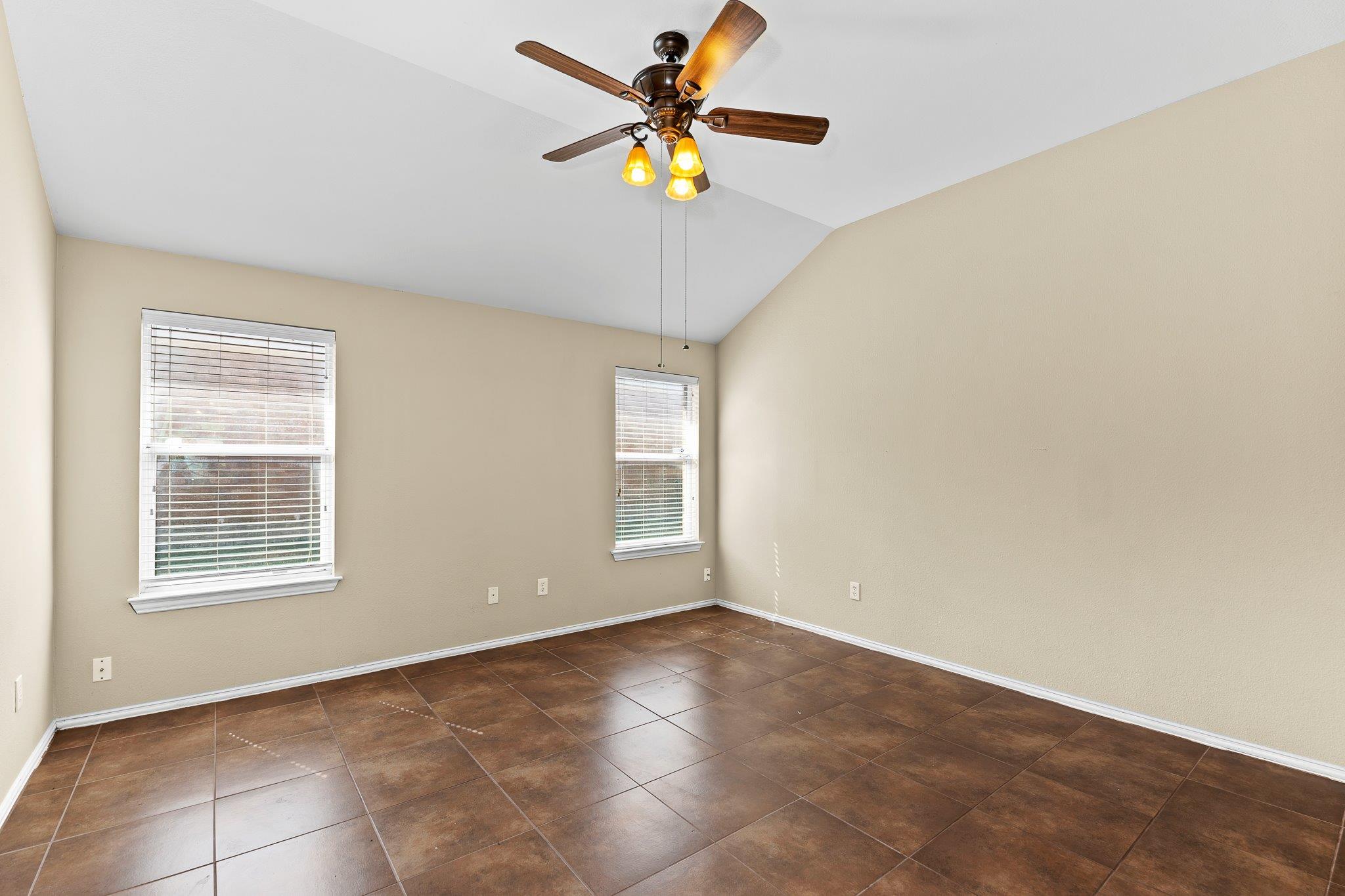 208 Pecanwood S, Kyle, TX 78640