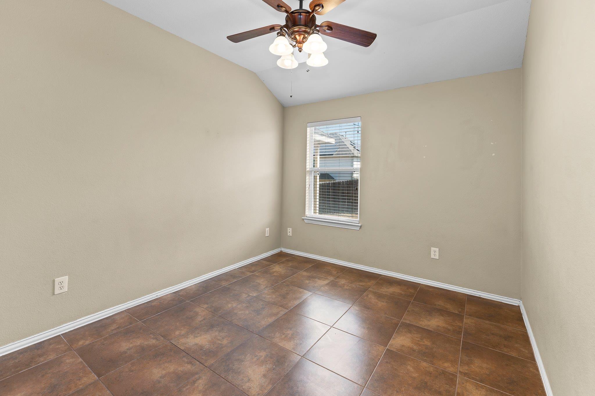 208 Pecanwood S, Kyle, TX 78640