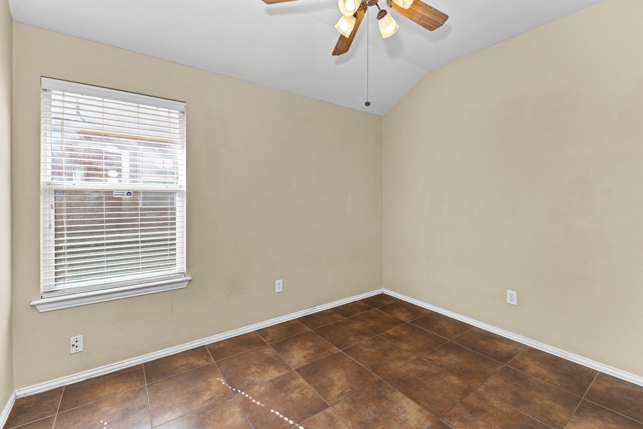 208 Pecanwood S, Kyle, TX 78640