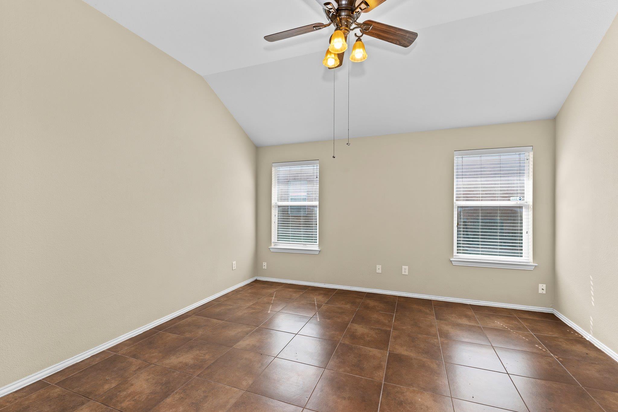 208 Pecanwood S, Kyle, TX 78640