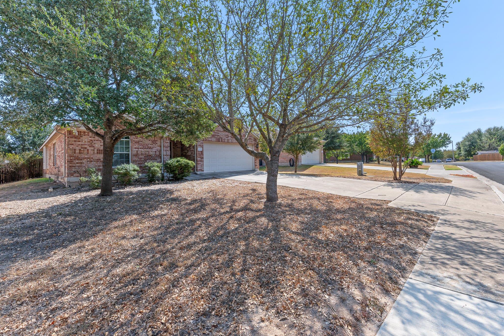 208 Pecanwood S, Kyle, TX 78640