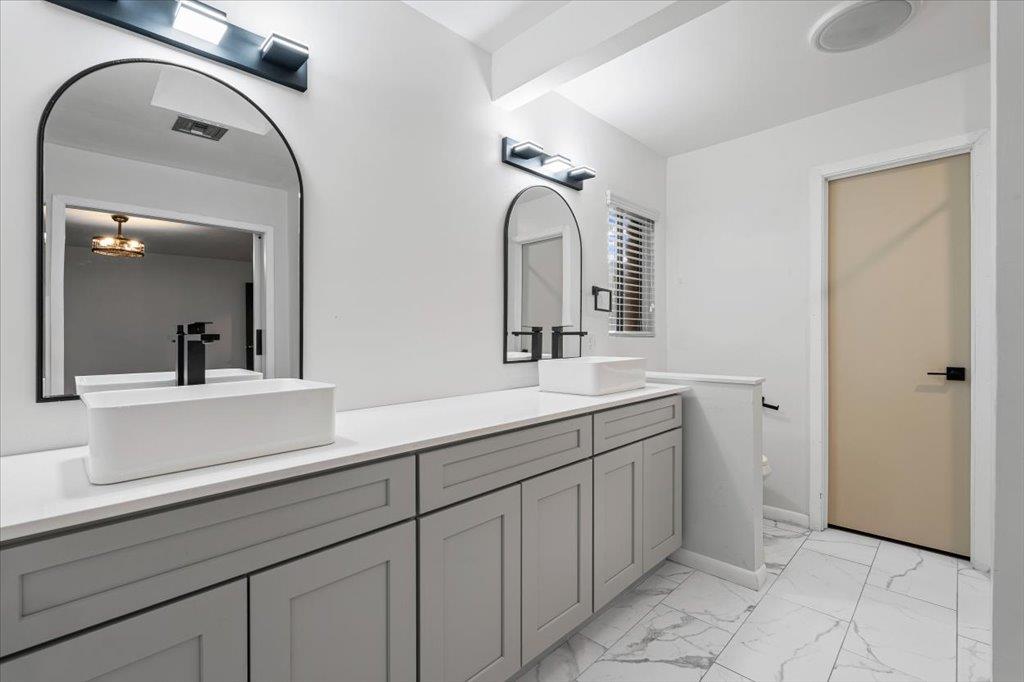 313 Comet, Lakeway, TX 78734