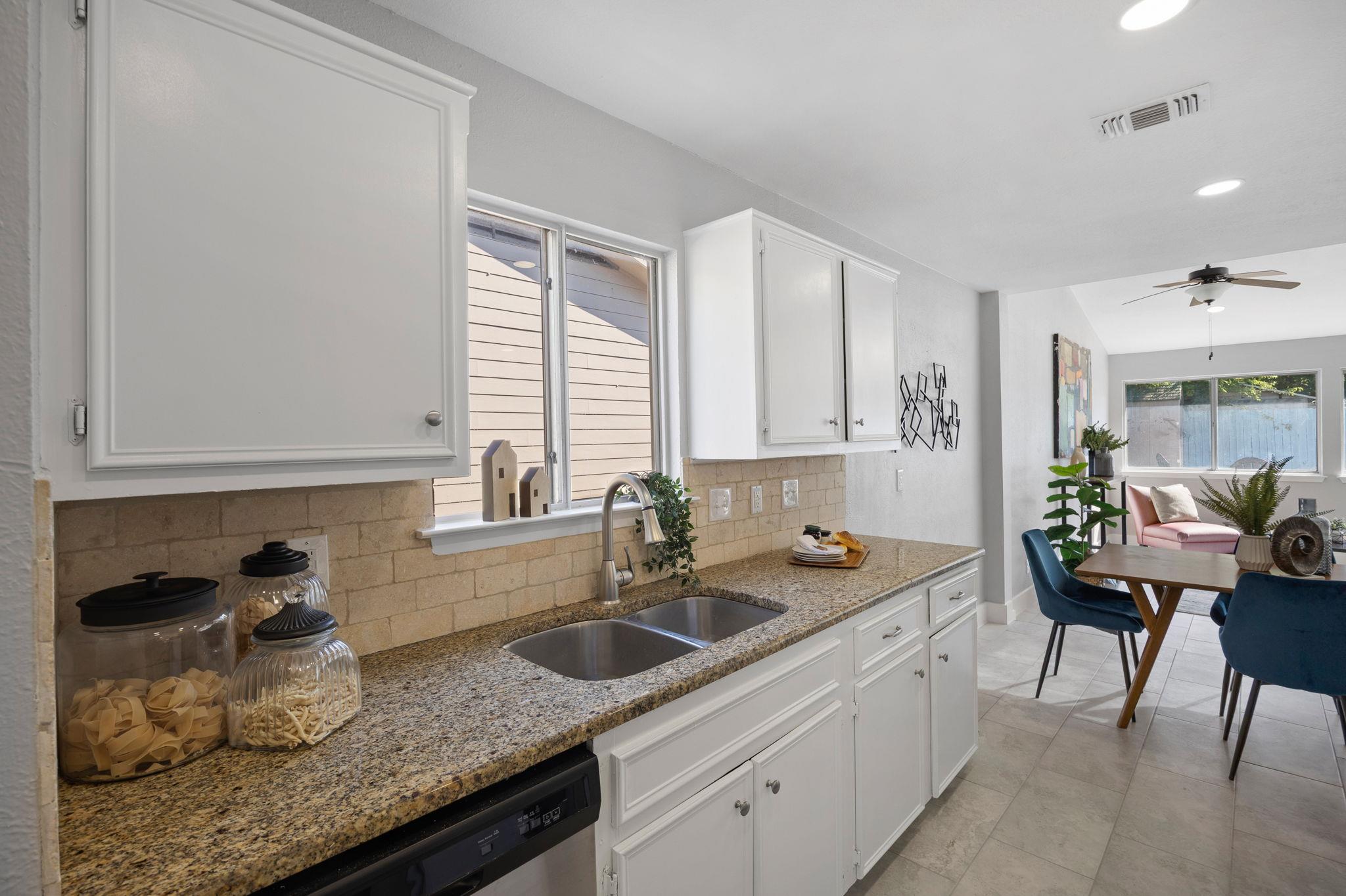 7321 Shadywood Dr, Austin, TX 78745