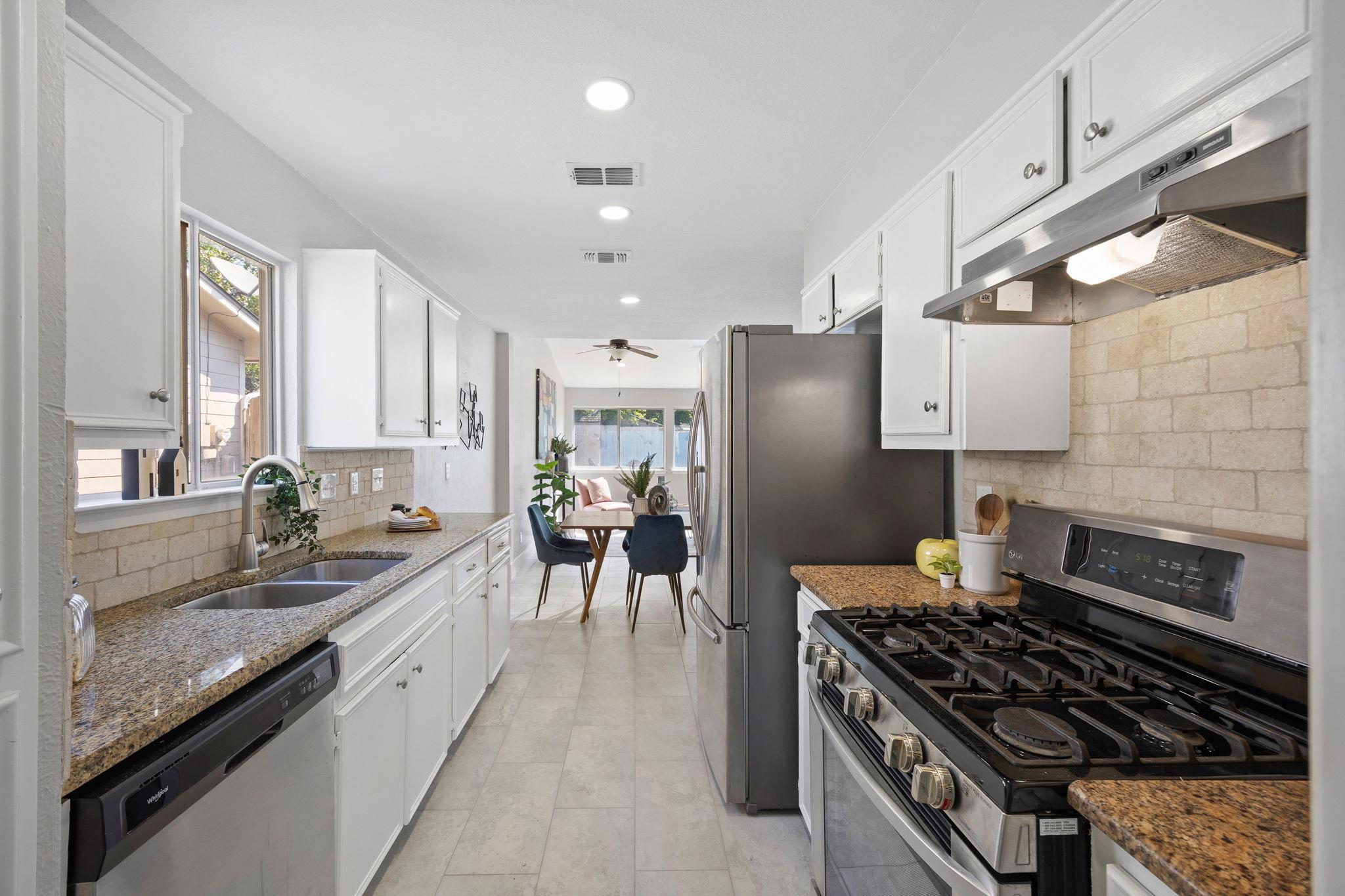 7321 Shadywood Dr, Austin, TX 78745