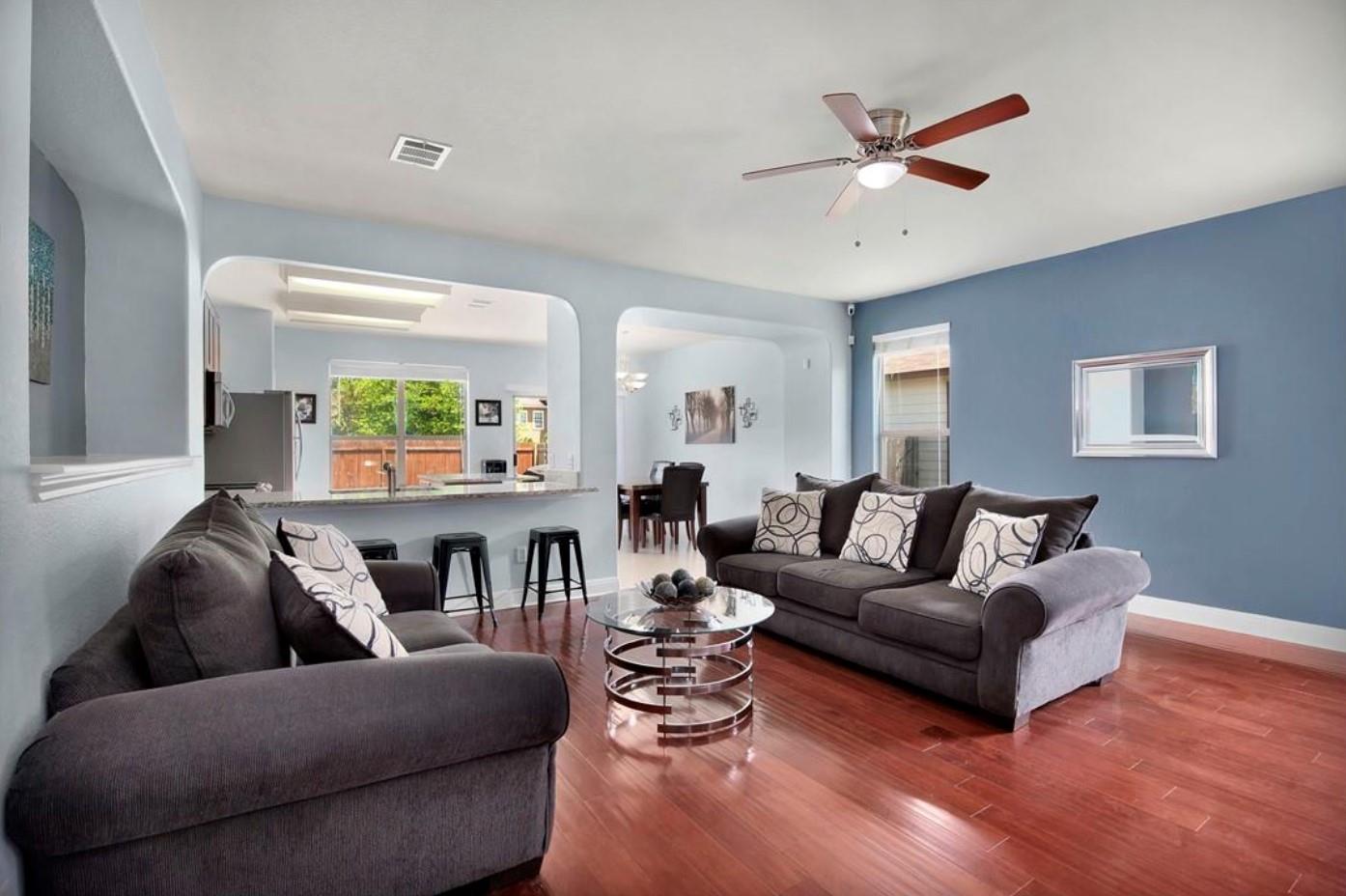 1721 E Mesa Park Cv, Round Rock, TX 78664