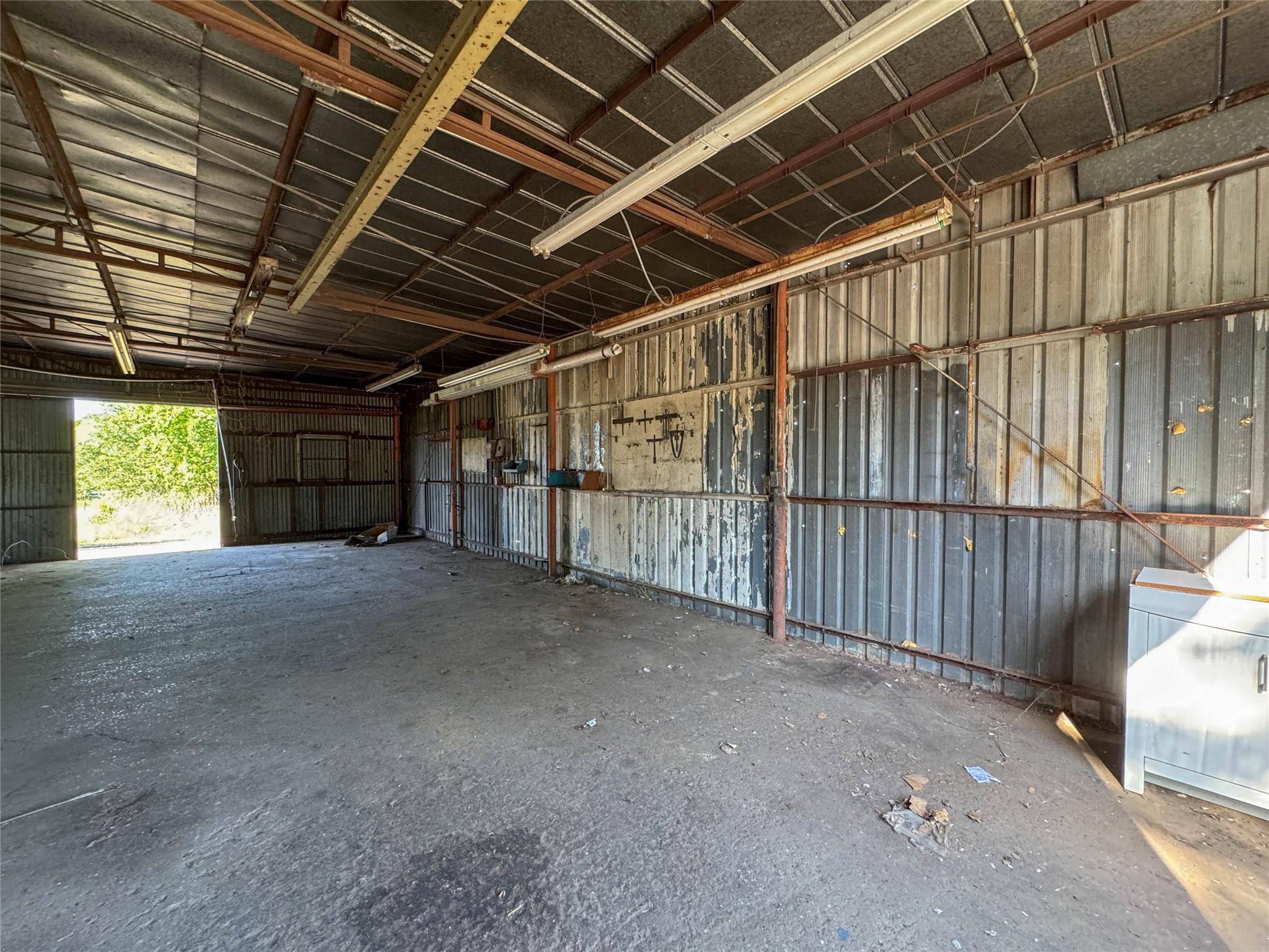 1503 W 8th Street, Caldwell, TX 77836