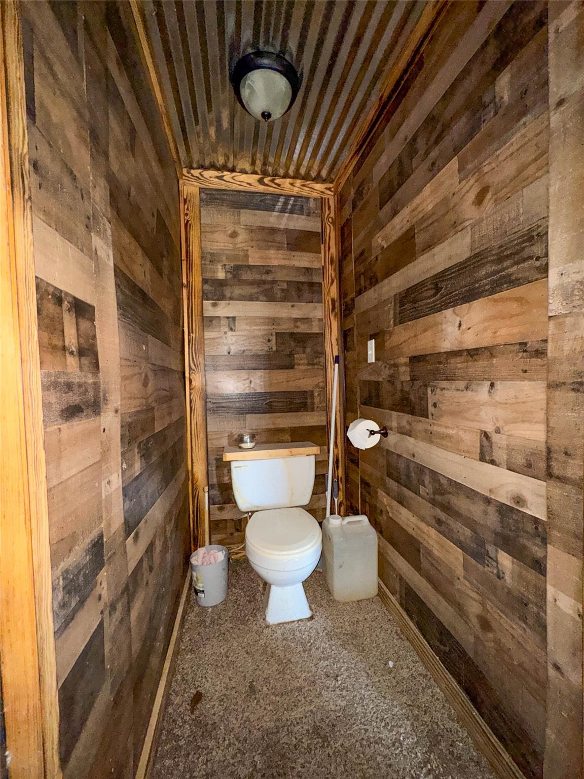 1503 W 8th Street, Caldwell, TX 77836