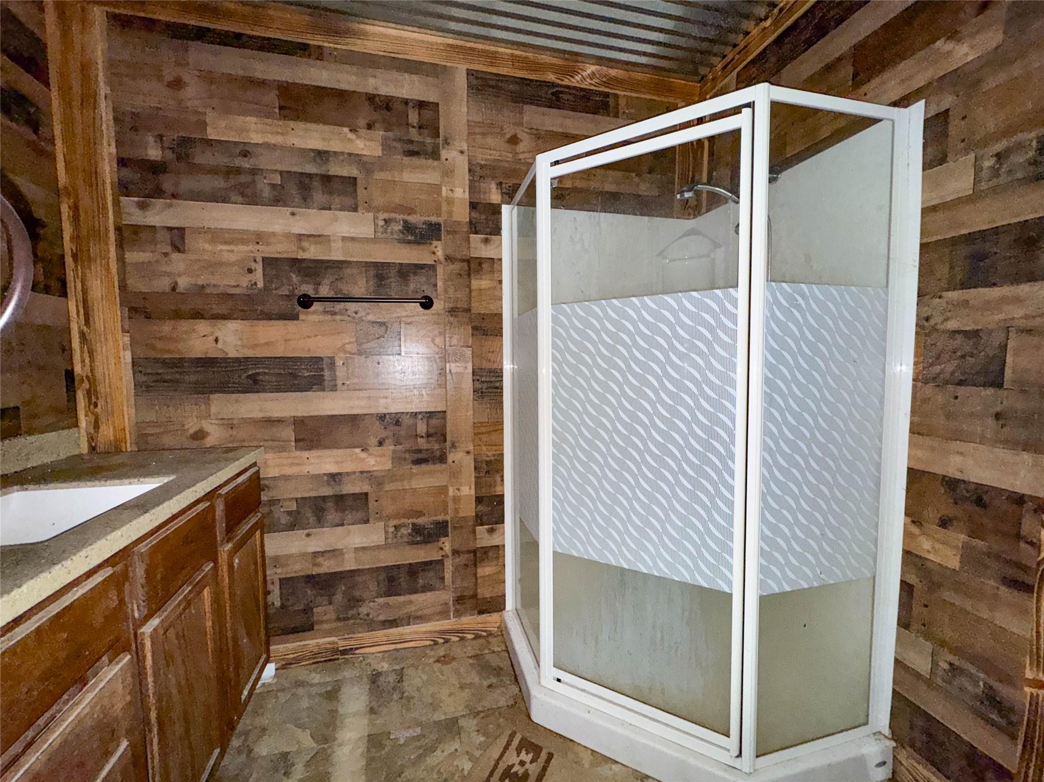 1503 W 8th Street, Caldwell, TX 77836