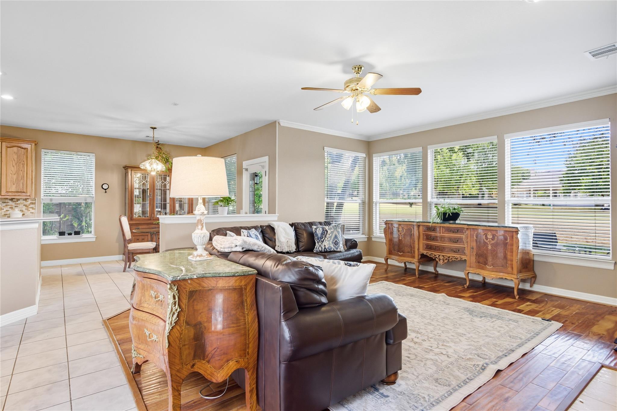 10608 PORTRUSH Ct, Austin, TX 78747