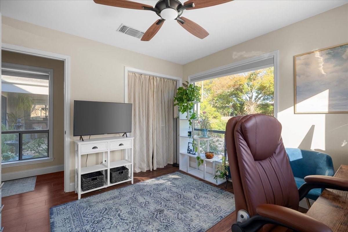 737 Summerwood Dr, New Braunfels, TX 78130