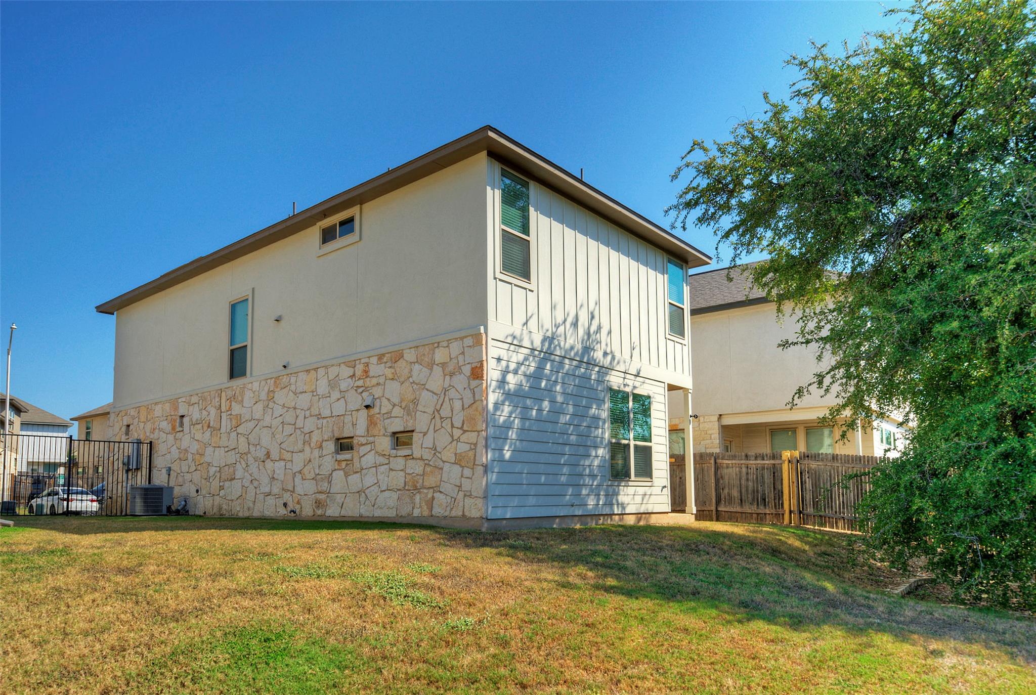 3240 E Whitestone Blvd # 47, Cedar Park, TX 78613
