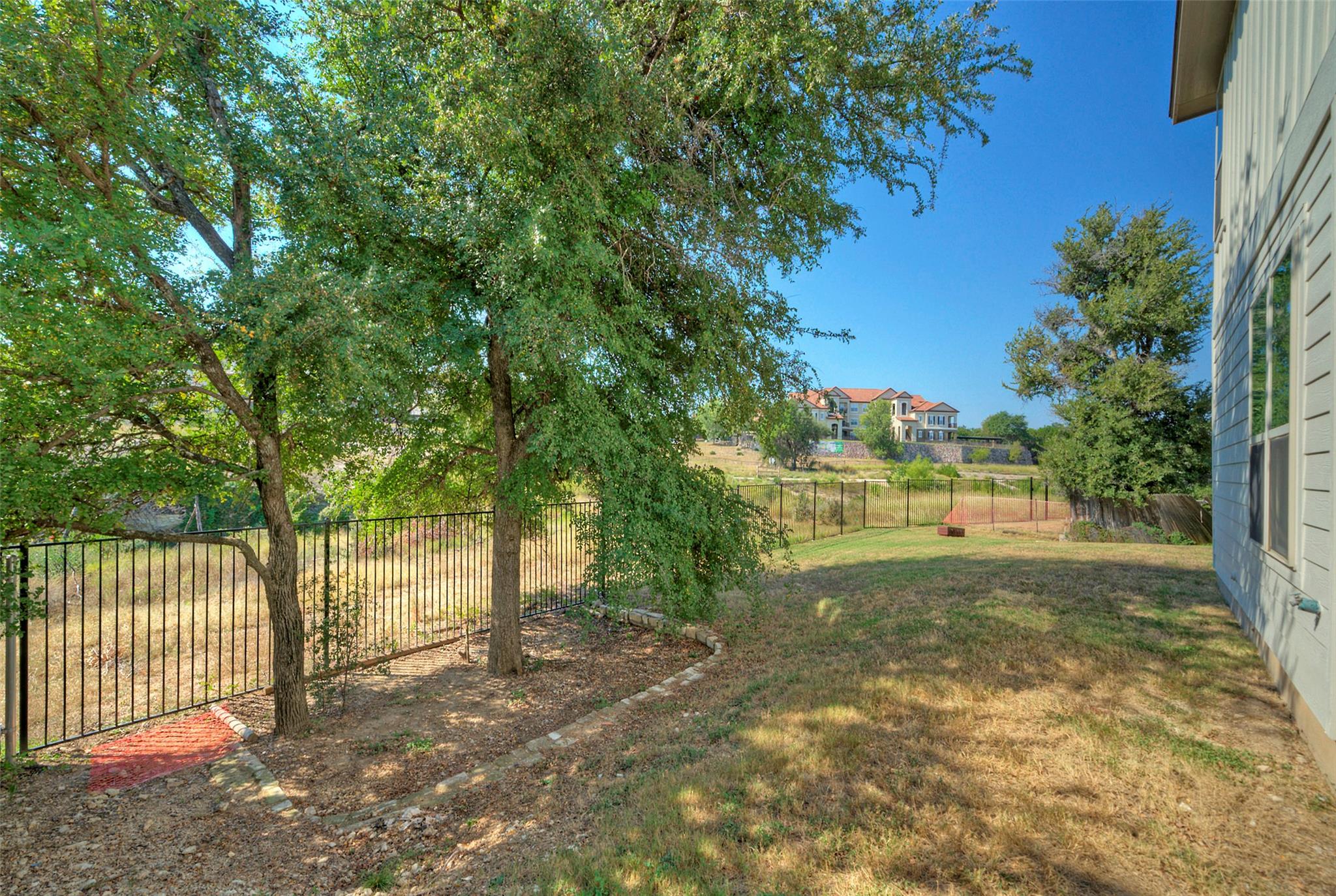 3240 E Whitestone Blvd # 47, Cedar Park, TX 78613