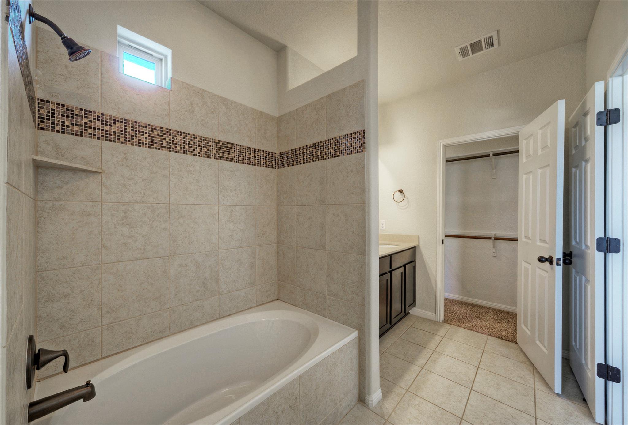 3240 E Whitestone Blvd # 47, Cedar Park, TX 78613